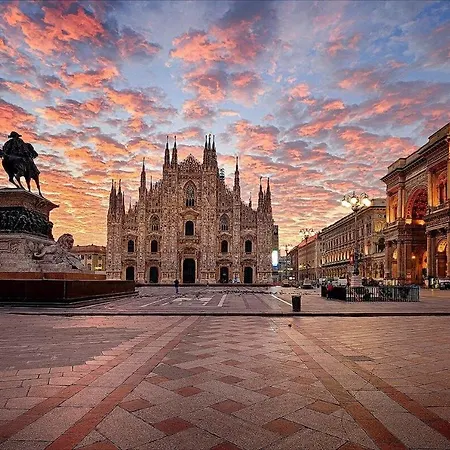 Citylife - Fiera - 100M M1 - Ac -Wi-Fi Milan Exterior photo
